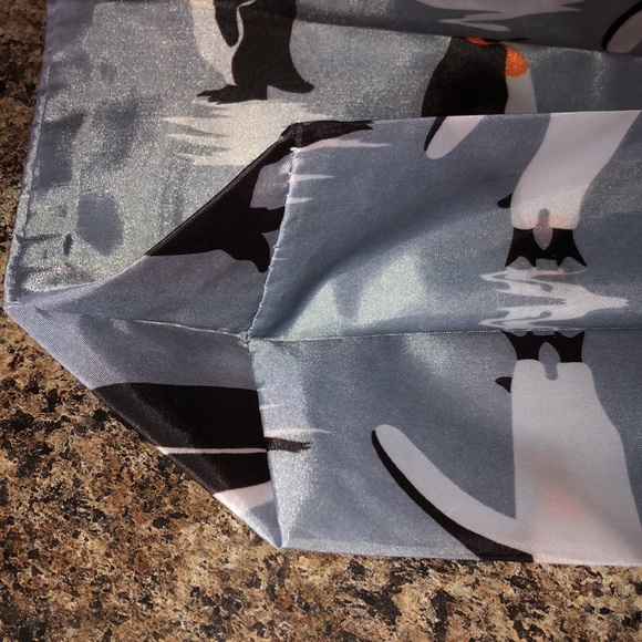 New* BeeGreen Reusable Shopping Tote - Penguin Design - Picture 3 of 6